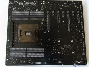 Gigabyte GA-X99-UD7-004