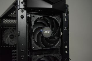 MSI gungnir ace 2070s img 34